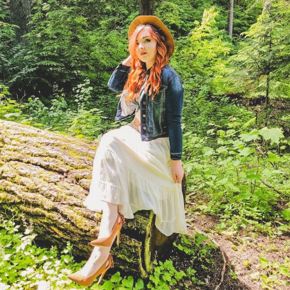 Meet your Posher, Gail